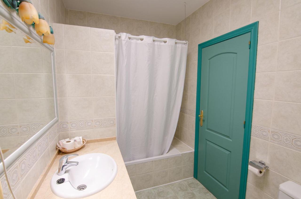 Hostal Manolo Garrucha Εξωτερικό φωτογραφία