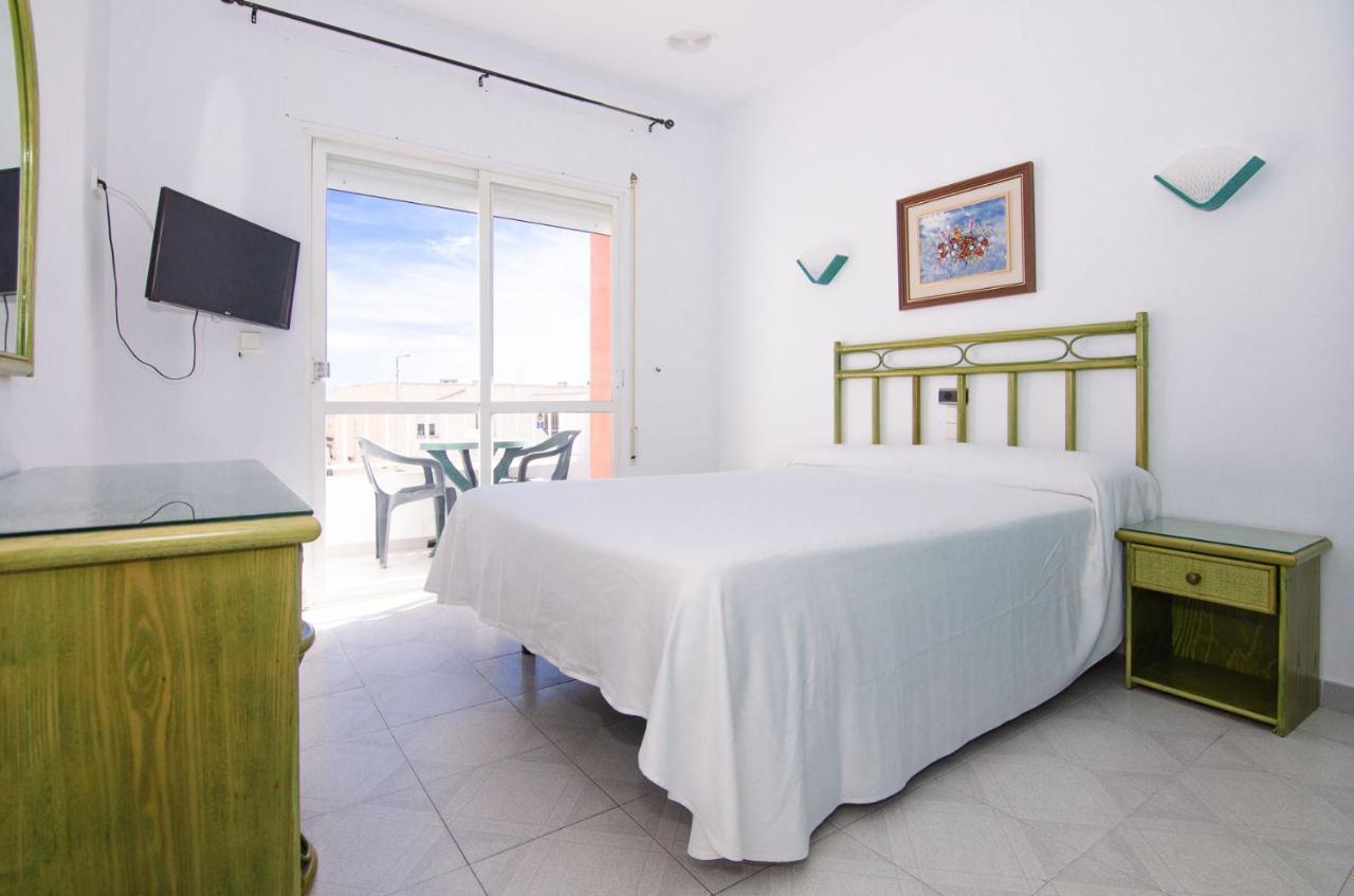 Hostal Manolo Garrucha Εξωτερικό φωτογραφία
