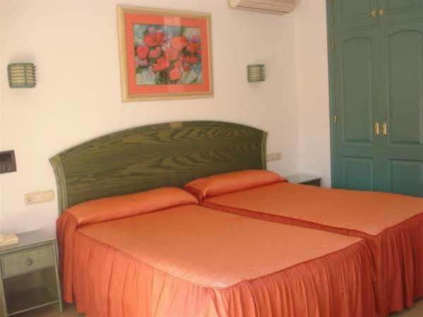 Hostal Manolo Garrucha Εξωτερικό φωτογραφία